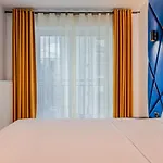 Elite Apartment 303